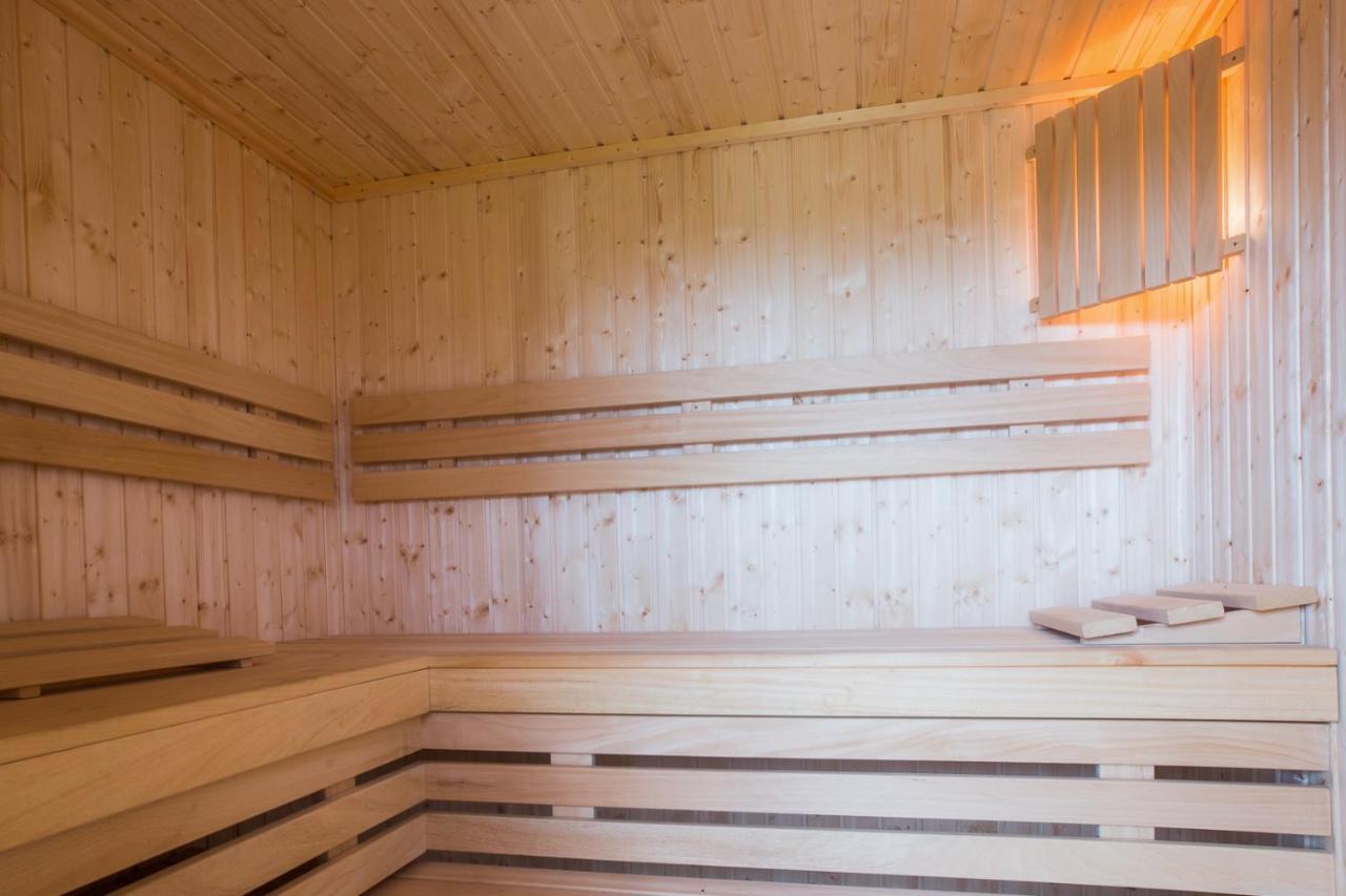 Aqua Fun Domki Z Basenem Ujście-Darłowskie Exteriör bild